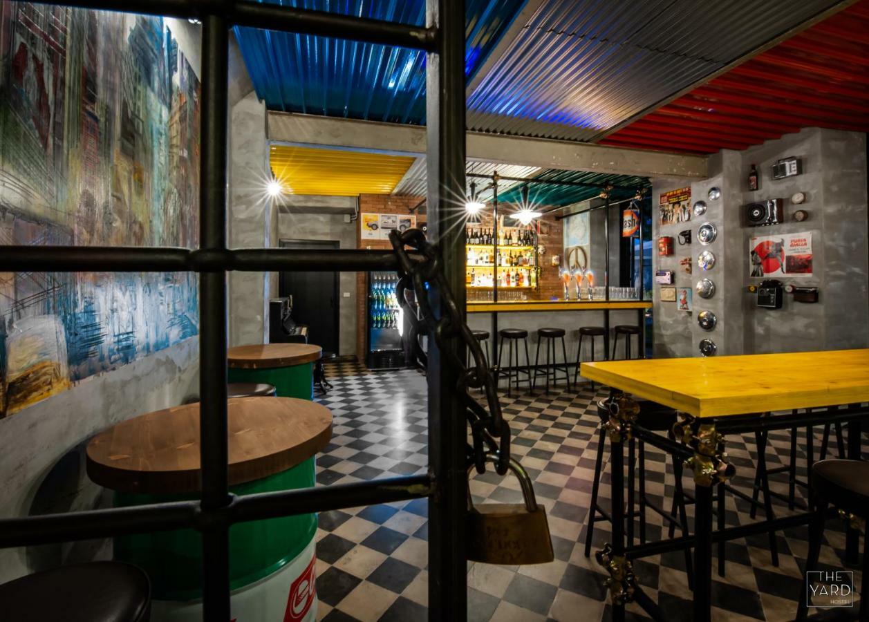 The Yard Hostel CTA Exterior photo